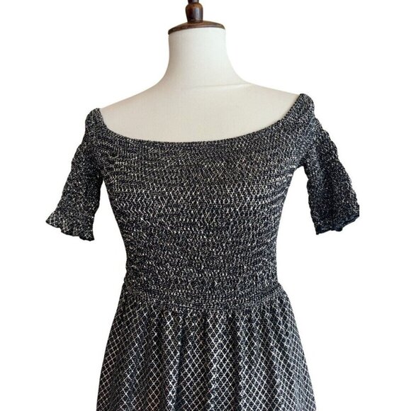 Topshop Women's Smocked Off The Shoulder Dress Size 10 US fits like 10-12 - Picture 1 of 9